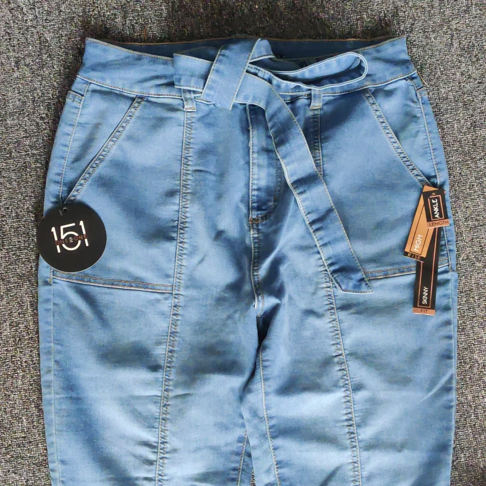 NWT One 5 One skinny high rise stretch jeans - Picture 2 of 5